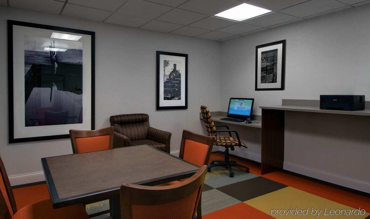 Hampton Inn Fort Wayne-Southwest Restaurant photo